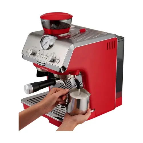 DeLonghi La Specialista Arte EC9155.R Semi Automatic Coffee Machine