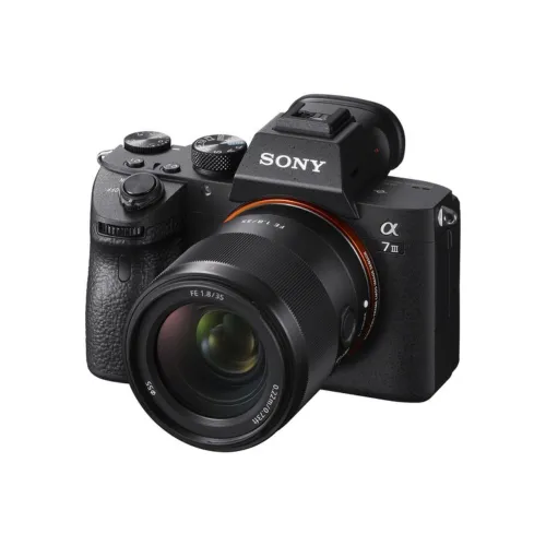 Sony FE 35mm f 1.8 Full Frame Lens