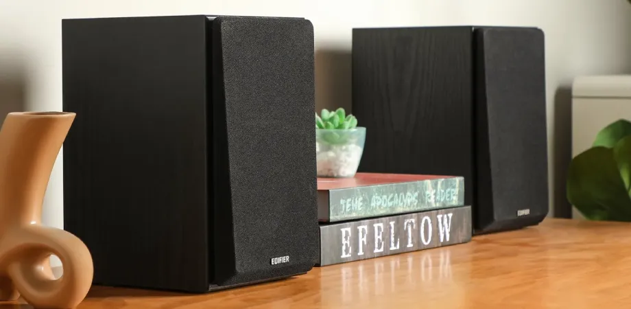 Edifier R990BT Bookshelf Speaker