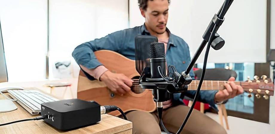RODE AI-1 Studio-Quality USB Audio Interface